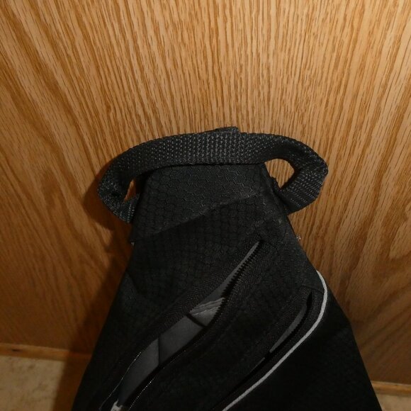 Cross Body Sling Bag Black - Picture 10 of 11